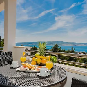 https://apartments-marija-starigrad-paklenica.hotelinzadar.com